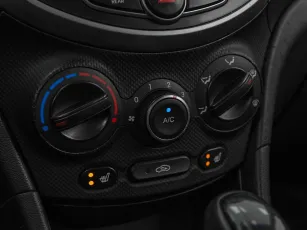 Hyundai  13