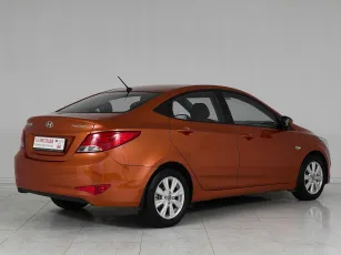 Hyundai  6