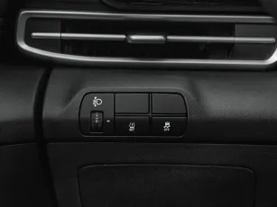 Hyundai  16