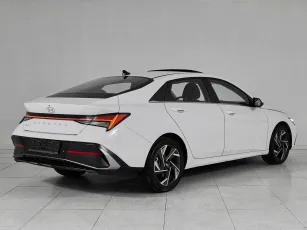 Hyundai  6