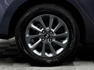 Hyundai  8