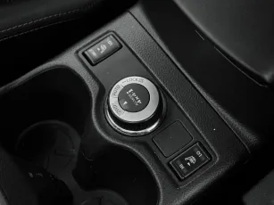Nissan  19