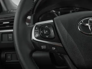 Toyota  11