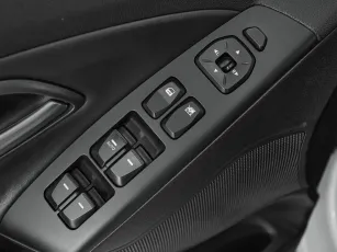 Hyundai  13
