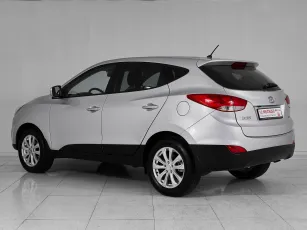 Hyundai  4