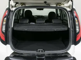 Kia  18