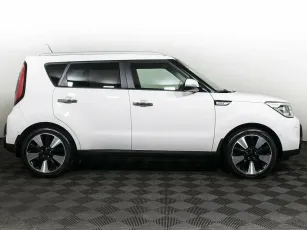 Kia  4