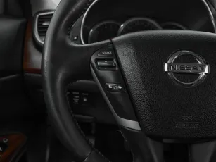 Nissan  11