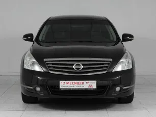 Nissan  2