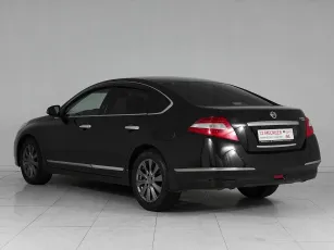 Nissan  4