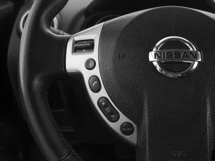 Nissan  11