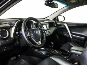 Toyota  8