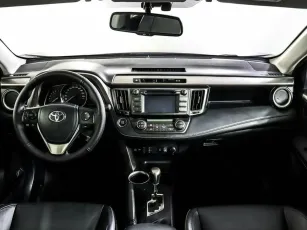 Toyota  9