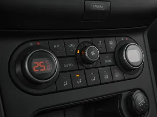 Nissan  16
