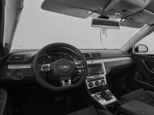 Volkswagen  8