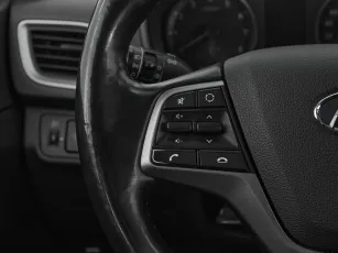 Hyundai  10