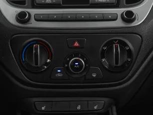 Hyundai  16