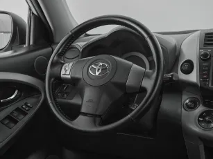 Toyota  10