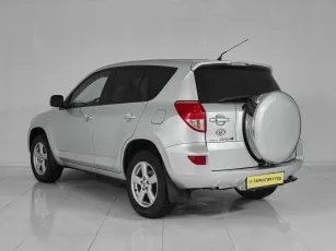 Toyota  4