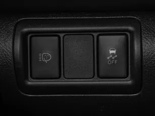 Toyota  16