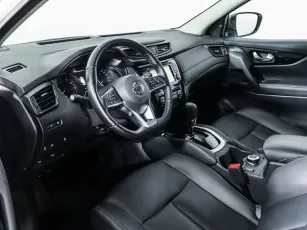 Nissan  11