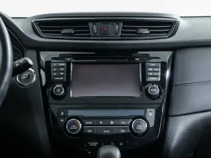 Nissan  12