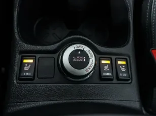 Nissan  16