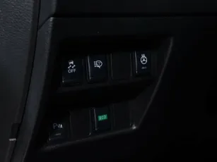 Nissan  18