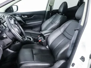 Nissan  8