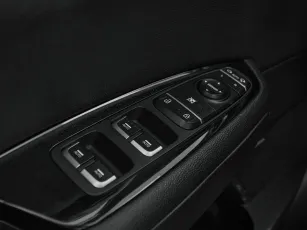Kia  16