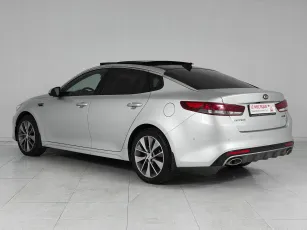 Kia  4