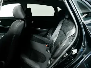 Kia  12