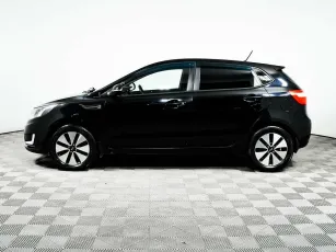 Kia  3