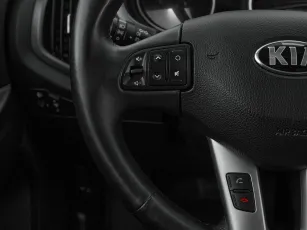 Kia  11