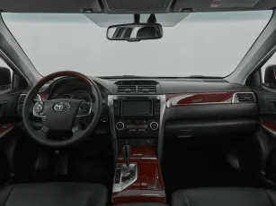 Toyota  8