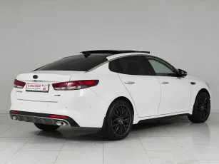 Kia  6