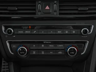Kia  23