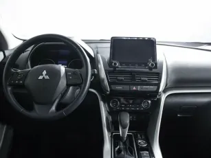 Mitsubishi  8