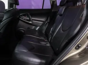 Toyota  13