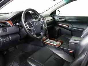 Toyota  10