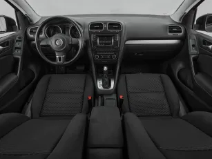 Volkswagen  8