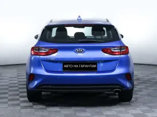 Kia  6
