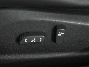 Nissan  15