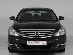 Nissan  2
