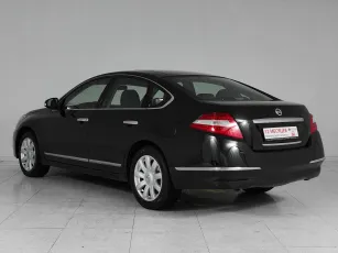 Nissan  4