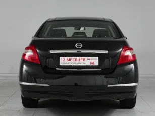 Nissan  5