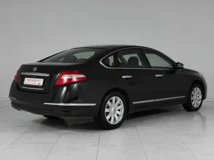 Nissan  6