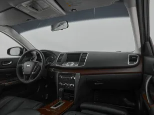Nissan  9