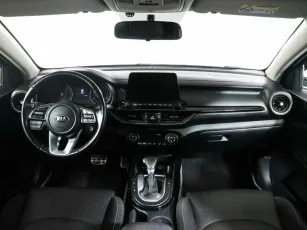 Kia  9
