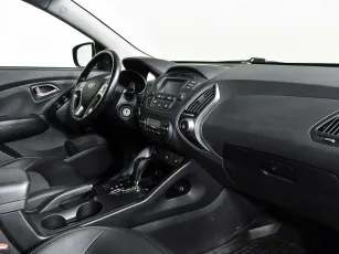 Hyundai  10